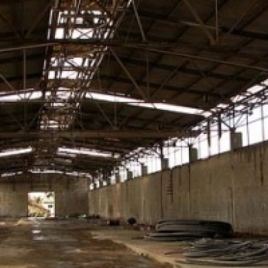 Bán nhà tiền chế cũ