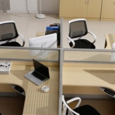 Hàng thanh lý công ty – Giải pháp kinh doanh thông minh và tiết kiệm